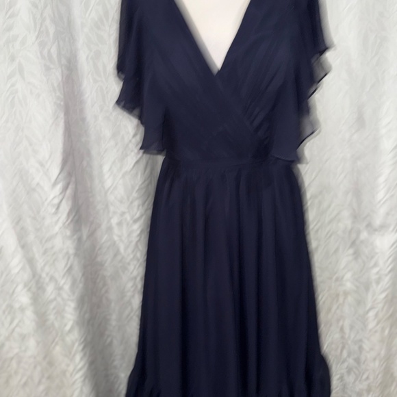 AW. BRIDAL navi blue v neck and v back size 12 formal flowy lightweight dress - Picture 4 of 11